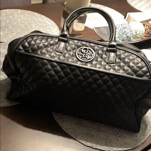 Duffel bag with adjustable strap